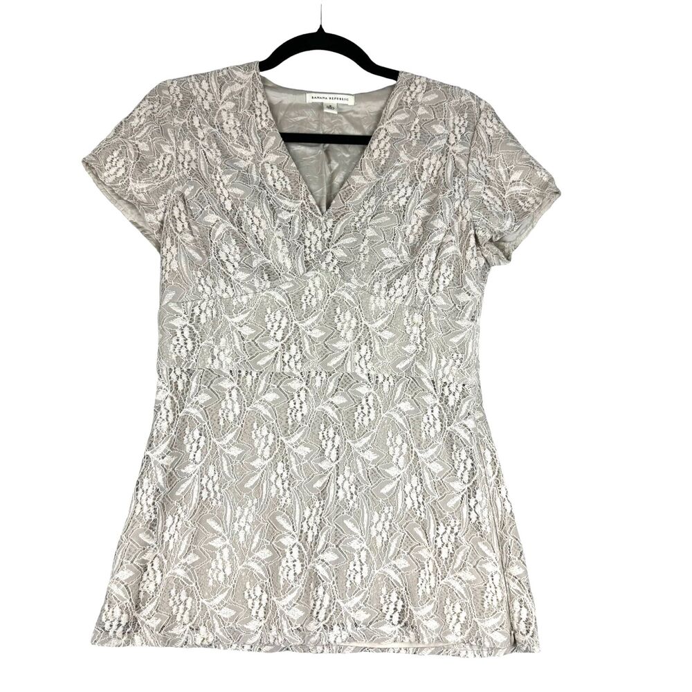 Banana Republic Top Women's 6 Gray Short Sleeve Floral Lined Lace Shirt V-Neck